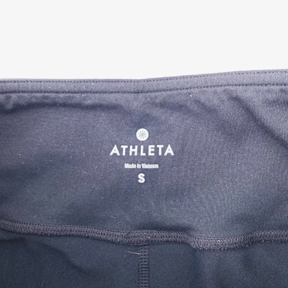 Athleta Chaturanga Crop Leggings